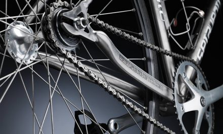 Riding a Single Speed Fixed Gear Bike